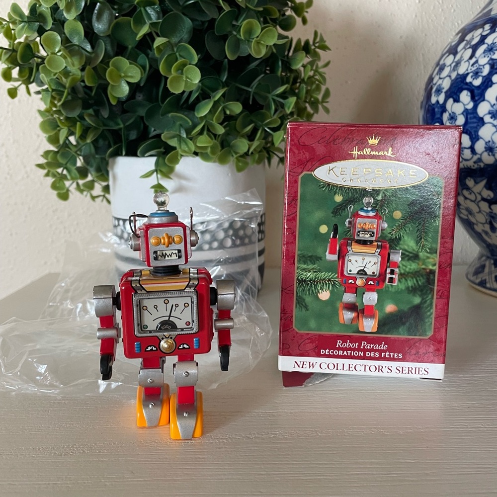 2000 Robot Parade-First in the Robot Parade Series", Keepsake Ornament with box